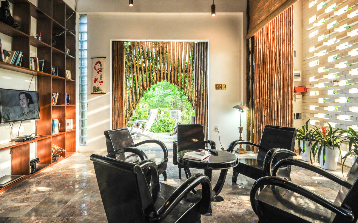 Công trình thiết kế 2 tầng với đầy đủ tiện nghi cho gia đình 3 thế hệ.