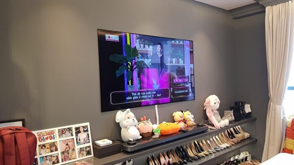 Đặc biệt, căn hộ còn là nơi chứa đựng kho hàng hiệu đồ sộ của Ninh Dương Lan Ngọc.