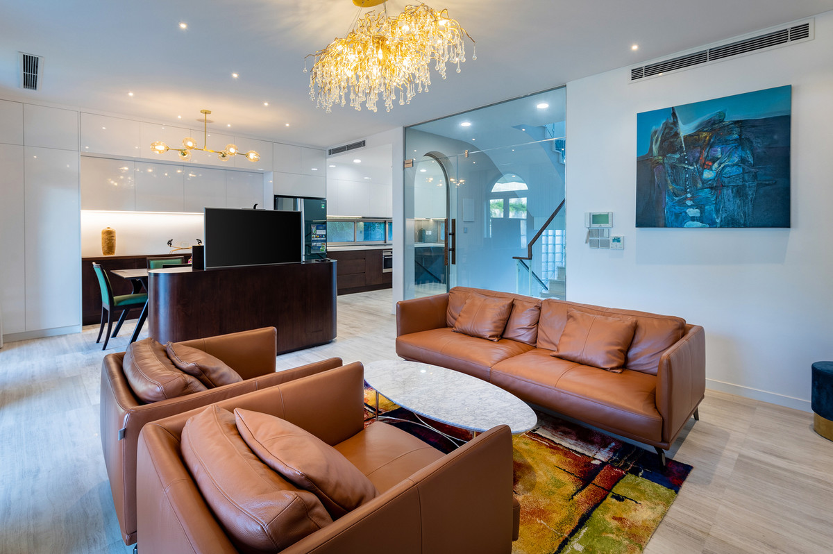 Mọi không gian trong nhà đều hướng ra biển.