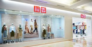 Chẳng hạn khách hàng ở Trung Quốc và Nhật Bản ít cần đến quần áo size XL hoặc lớn hơn. Nhưng tại châu Âu hoặc châu Mỹ, chúng lại bán hết sức chạy.