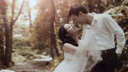 Thanh Thanh Hiền là một trong số những nữ nghệ sĩ nổi tiếng của sân khấu cải lương miền Bắc. Sau cuộc ly hôn đầu tiên, năm 2015 Thanh Thanh Hiền kết hôn với Chế Phong – con trai út của danh ca Chế Linh với người vợ đầu. Ảnh: Người đưa tin.