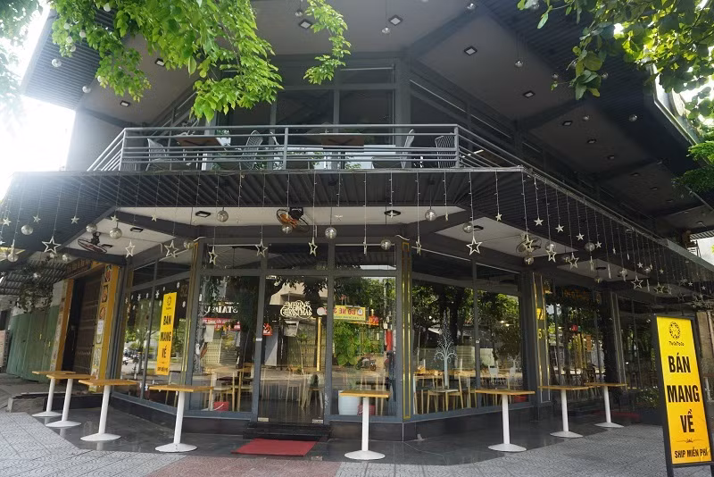 Cach ly xa hoi giai doan moi: Quan hang co duoc kinh doanh?-Hinh-2