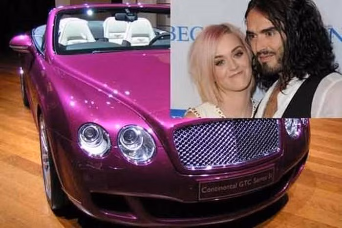 Cô nàng Katy Perry đã mua tặng cho chồng một chiếc xe Bentley Brookland đắt tiền màu tím giống hoa tử đinh hương khiến nhiều người choáng váng. Nguồn ảnh: Getty Image, Chinadaily. Video: Du thuyền 300 triệu USD của tỷ phú Nga. Nguồn: VTC14.