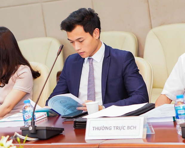 Nguyễn Thế Anh lọt vào danh sách follow gấp của hội chị em bởi hoá ra anh chàng không chỉ là CEO 9X tài giỏi mà còn sở hữu phong cách thời trang lẫn body cực phẩm. Ảnh: Internet.