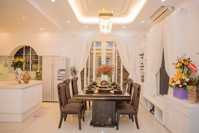 Phòng bếp tiện nghi và sang trọng. Ảnh: Tiền phong.