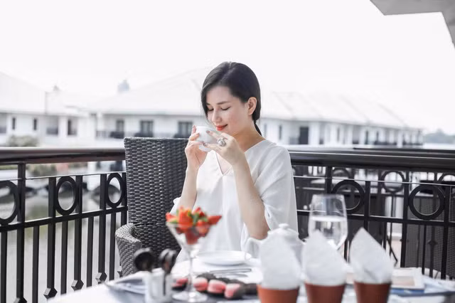 Nữ MC có một thương hiệu thời trang riêng mang tên mình và rất ăn nên làm ra. Ảnh: Giadinhnet.