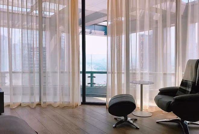 Căn biệt thự thuộc dạng bề thế nhất nhì ở khu đất đắt đỏ này.