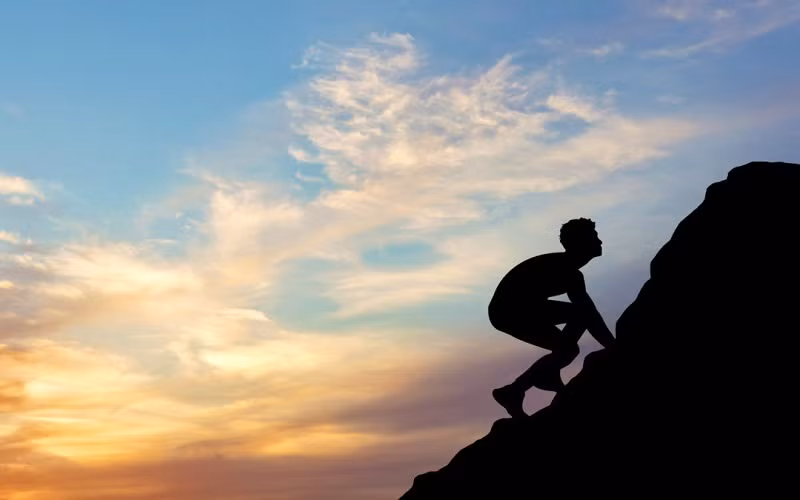 7 “Kỳ thị thâm giả, kỳ thiên ky thiển”, một người nếu nuôi dưỡng quá nhiều dục vọng, bản chất thường xốc nổi, dễ phảm sai lầm. Một người có dục vọng quá nhiều sẽ tồn tại nhiều khuyết điểm về trí tuệ và tâm tính, trở nên mê muôi và vô tri, tham dục bại thân.