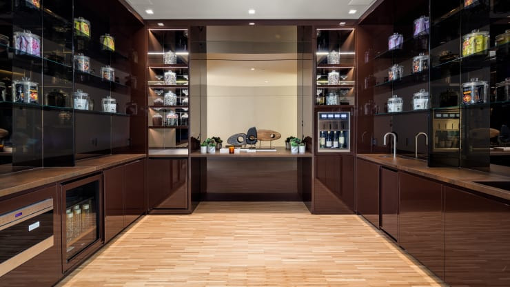 Nhà bếp chính trang bị nội thất hiện đại. Nguồn ảnh: CNBC.