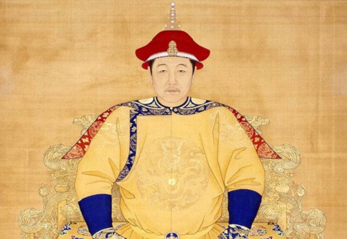 Bi an sau chuyen tinh day bi thuong cua vi Hoang de tre