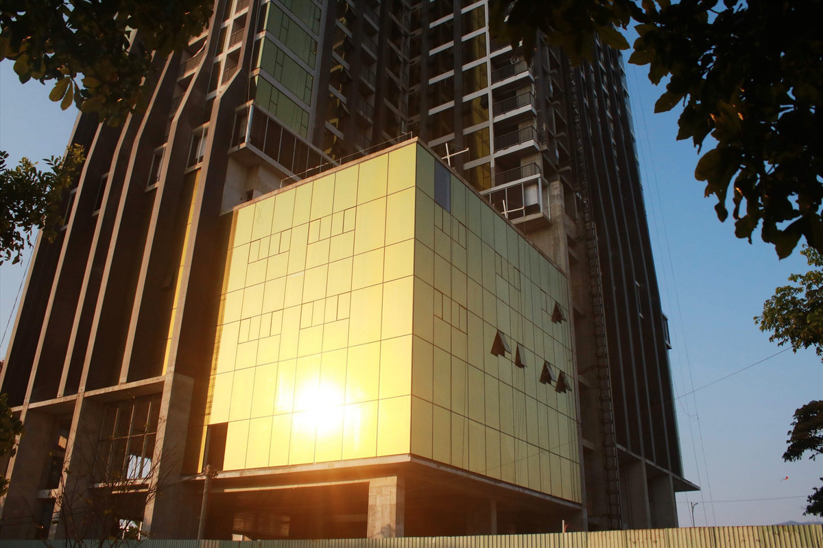 Risemount Apartment sở hữu vị trí đắc địa cùng tầm nhìn bao quát 3 hướng "vịnh - sông - biển". Tổng mức đầu tư dự án gần 1.800 tỷ đồng. Ảnh: Lao động.