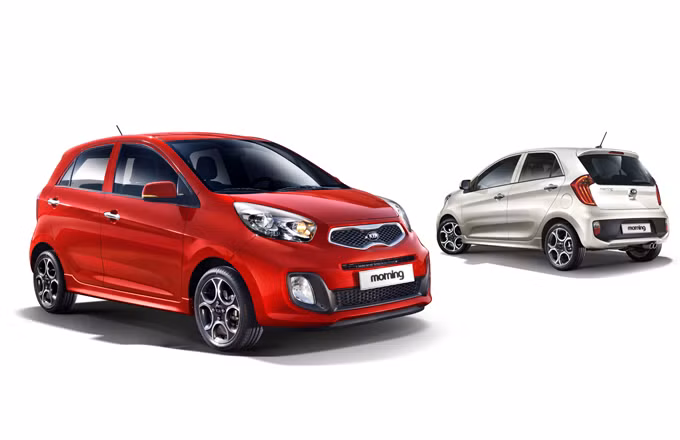 Kia Morning được trang bị đèn pha Halogen, gương chiếu hậu ngoài chỉnh điện và có hệ thống sưởi bằng gió kính phía trước.