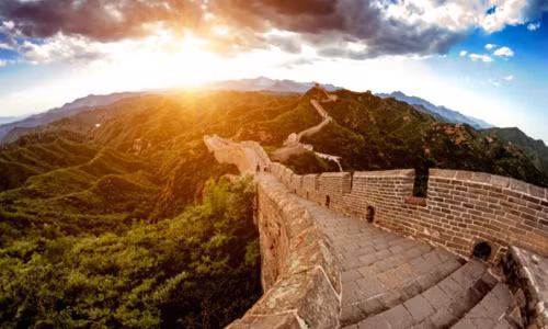 Moi tinh bi thuong ben Van Ly Truong Thanh