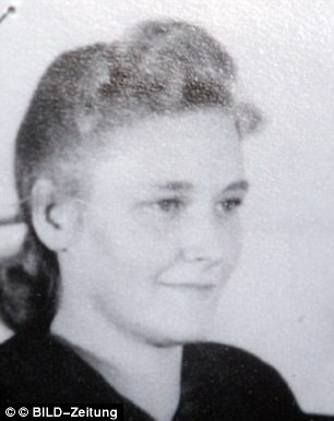 Su that kinh hoang ve nu do te phat xit Duc