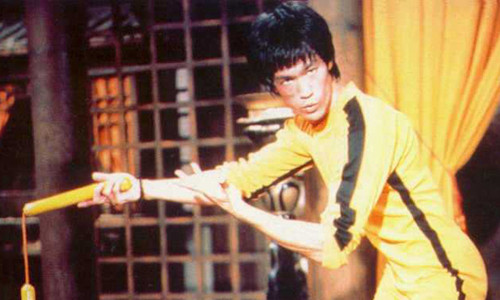 Theo kết quả pháp y, Lý Tiểu Long chết tại Hong Kong vì chứng phù não (não bị sưng to). Vào thời điểm qua đời, Lý Tiều Long đang tham gia diễn xuất trong bộ phim "Trò chơi tử thần" (Game of death).