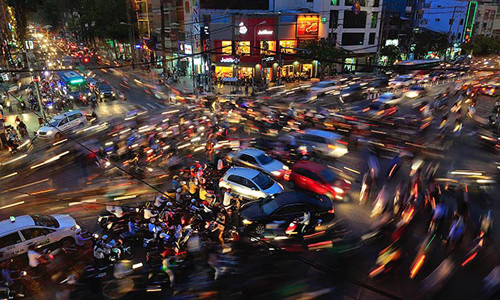 Đây là lần thứ tư cuộc thi ảnh quốc tế HIPA (Hamdan International Photography Award) do hoàng tử của Tiểu Vương quốc Dubai - Hamdan bin Mohammed bin Rashid al Maktoum sáng lập tổ chức. Theo đó, tác giả Nguyễn Minh Tân đã đoạt giải 3 cuộc thi ảnh quốc tế HIPA ở hạng mục “Ảnh ban đêm” với giải thưởng trị giá 10.000 USD.