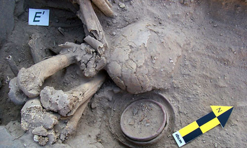 Qua phân tích xương các xác ướp, các chuyên gia tìm được rất ít bằng chứng liên quan đến vấn đề bạo lực. Đây cũng là khám phá khá bất ngờ bởi vào thời điểm đó có tỷ lệ khá cao về chấn thương sọ não.