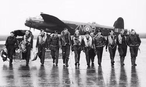 Huyen thoai phi cong Anh thoi Chien tranh the gioi 2