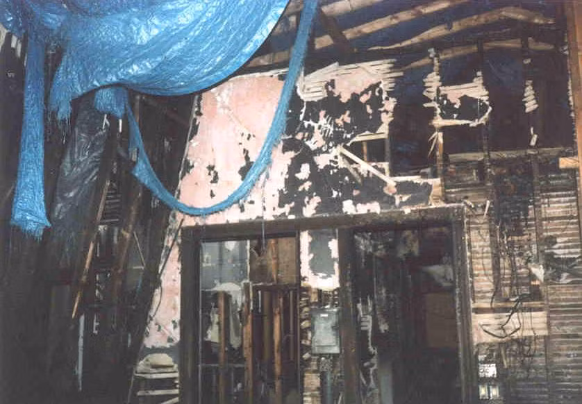 Đến năm 1999 và 2011, lâu đài xảy ra hỏa hoạn khiến công trình này bị phá hủy khá nhiều.