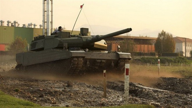 Trên xe tăng Altay, tỷ lệ công nghệ của K2 Black Panther chiếm tới 60%, nhưng xét một cách tổng thể thì đây vẫn không phải là một sản phẩm sao chép.