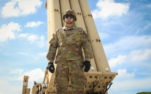 Theo phương án cải tiến của công ty Lockheed Martin, khả năng cơ động của THAAD loại tăng tầm bắn được tăng cường gấp 10 - 40 lần, có thể có độ quá tải cơ động trên 50G. Ngoài ra, phương án phân tách 2 tầng có thể giúp tên lửa có lực đẩy với tốc độ tối đa. Đồng thời, thời gian bay chủ động của động cơ trợ đẩy dài hơn, điều này vô cùng quan trọng đối với việc tiêu diệt mục tiêu tốc độ vượt siêu thanh và bay lượn linh hoạt.