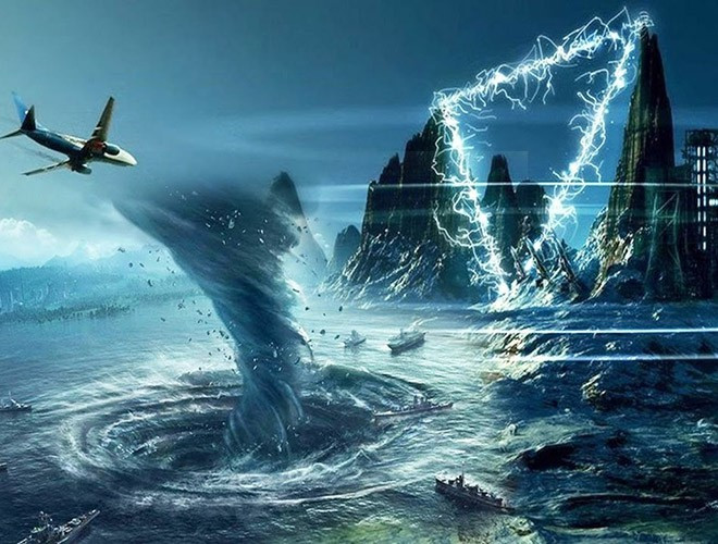 Điển hình là sự cố "Chuyến bay 19" diễn ra ngày 5/12/1945. Theo đó, một đoàn 5 chiếc máy bay ném ngư lôi TBM Avenger của Mỹ khi đang được huấn luyện thì đột nhiên biến mất trên vùng biển thuộc tam giác quỷ