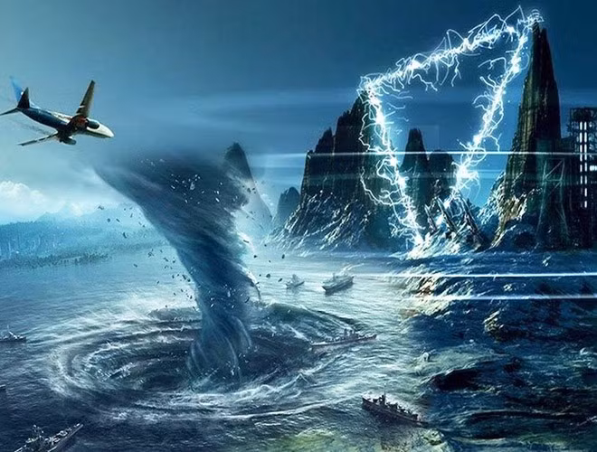 Điển hình là sự cố "Chuyến bay 19" diễn ra ngày 5/12/1945. Theo đó, một đoàn 5 chiếc máy bay ném ngư lôi TBM Avenger của Mỹ khi đang được huấn luyện thì đột nhiên biến mất trên vùng biển thuộc tam giác quỷ