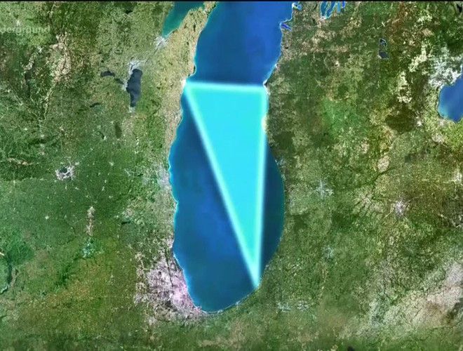 Không nổi tiếng như "người anh em" họ miền Nam của nó là tam giác Bermuda, tuy nhiên, "tam giác quỷ thứ hai" Michigan cũng khiến con nguời "ớn lạnh" bởi đây là nơi xảy ra các vụ mất tích bí ẩn.