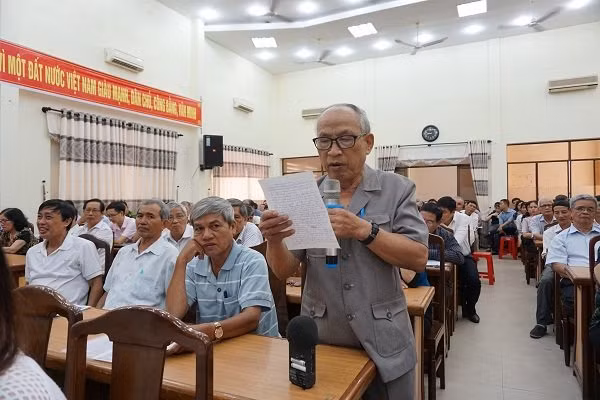 "Bi thu Nguyen Xuan Anh co chiu tu chuc nhu da hua?"