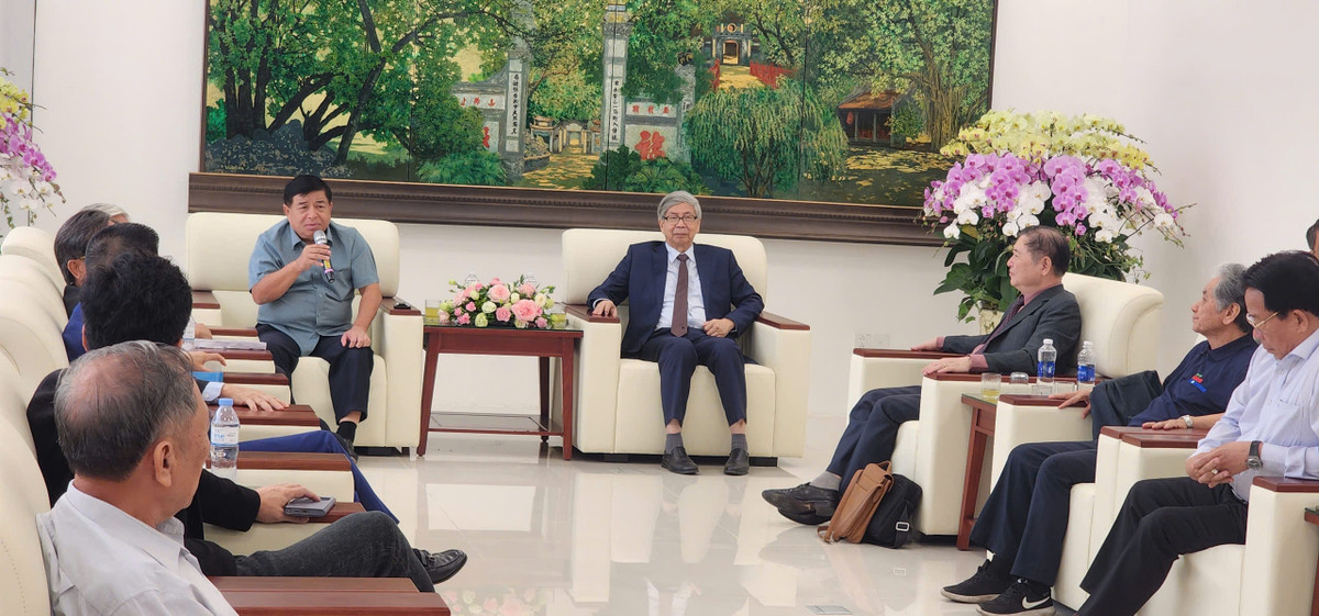 VUSTA tham quan Trung tâm Đổi mới sáng tạo Quốc gia VUSTA tham quan Trung tam Doi moi sang tao Quoc gia