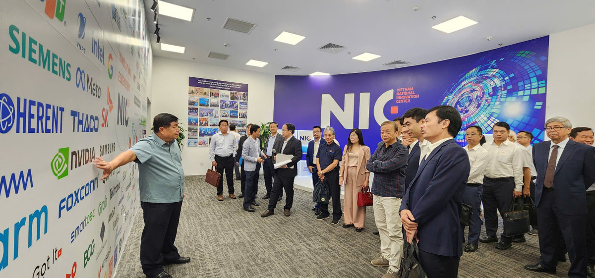 VUSTA tham quan Trung tâm Đổi mới sáng tạo Quốc gia - Hình 6 VUSTA tham quan Trung tam Doi moi sang tao Quoc gia-Hinh-6