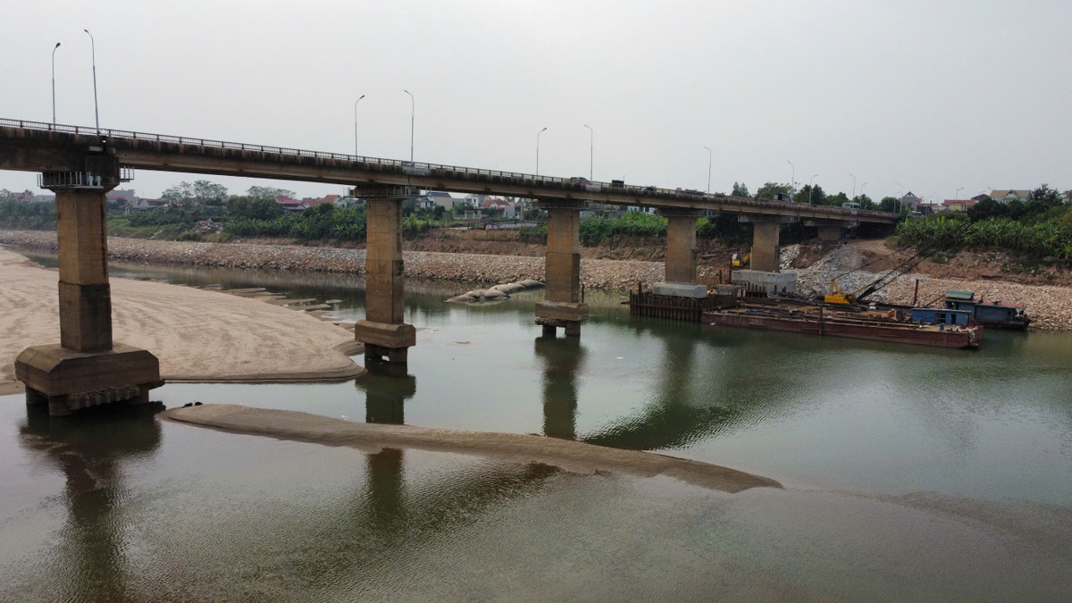 Rùng mình đi qua cầu Trung Hà nối Hà Nội - Phú Thọ - Hình 5 Rung minh di qua cau Trung Ha noi Ha Noi - Phu Tho-Hinh-5