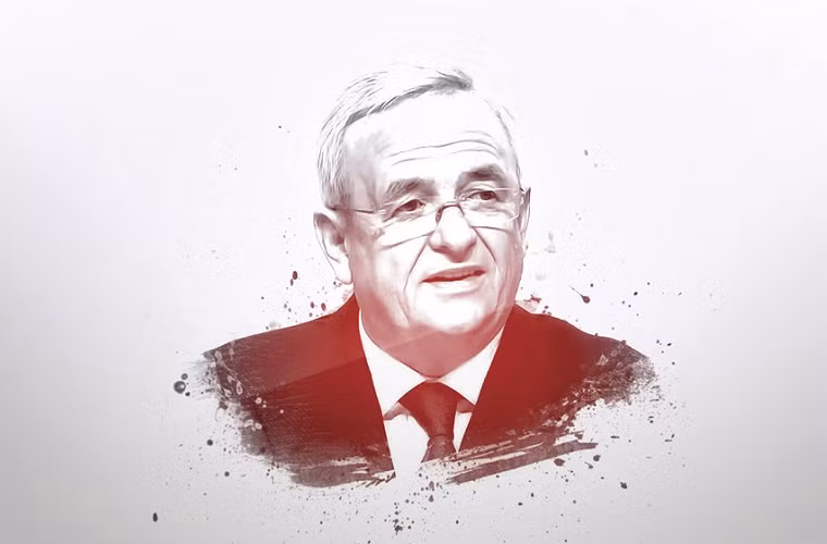 1. Martin Winterkorn – Chủ tịch ban điều hành tập đoàn Volkswagen (Vị trí năm 2014: 1): Dưới sự lãnh đạo của Winterkorn, Volkswagen đã đạt mục tiêu đạt doanh số ít nhất 10 triệu xe sớm hơn 4 năm so với kế hoạch đề ra.