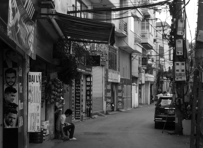 Bi an thi the the co gai trong nha nghi o Ha Noi