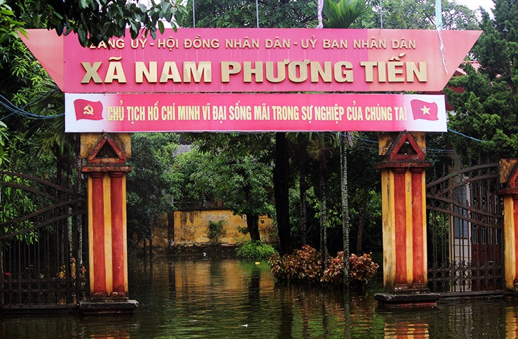 Ngap lut o Chuong My: Nguoi len noc, nhuong nha cho lon ga