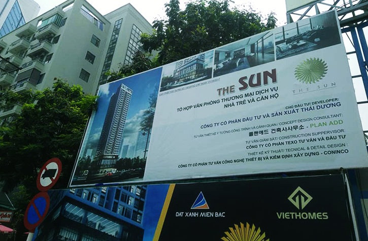 Được biết dự án The Sun Mễ Trì là tổ hợp văn phòng thương mại dịch vụ nhà trẻ và căn hộ (lô HH1, KĐT Mễ Trì Hạ, Quận Nam Từ Liêm) do Công ty CP Đầu tư và Sản xuất Thái Dương làm chủ đầu tư, tổng thầu thi công phần thân là Công ty CP CDC Hà Nội.