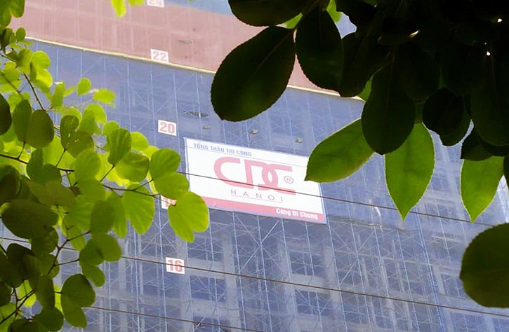 Cận cảnh công trình The Sun đang trong quá trình thi công.