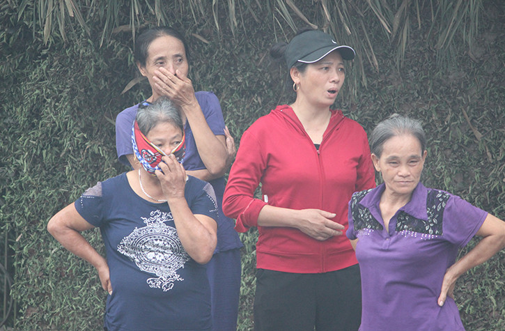 Người dân vẫn chưa hết hoảng sợ sau vụ cháy.