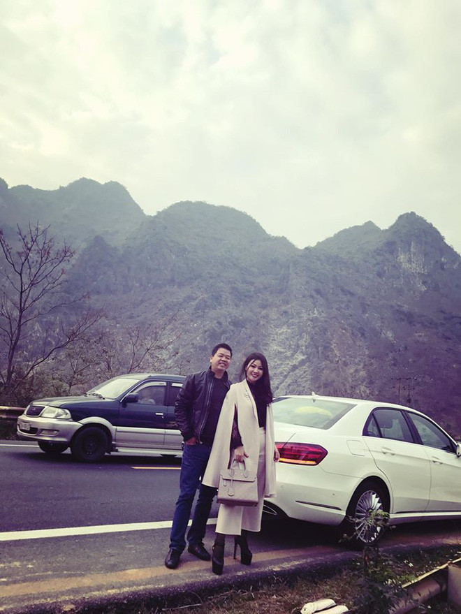 Cặp đôi thường xuyên hâm nóng tình cảm bằng những chuyến du lịch. Kim Xuyến cũng thường xuyên "tháp tùng" chồng đi diễn để có thêm thời gian bên chồng.