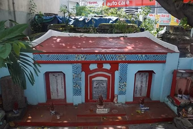 Ky bi hai ngoi mo gio cua vi tuong tu thieu xin tha chet cho linh