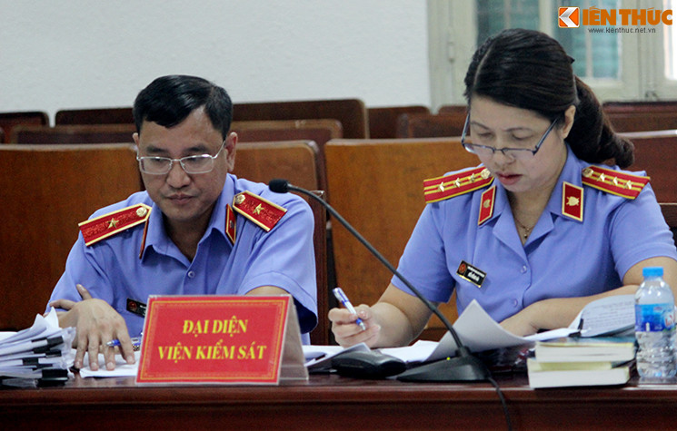 Xet xu PVtex: De xuat tam ung 20 ty “theo chi dao cua sep”