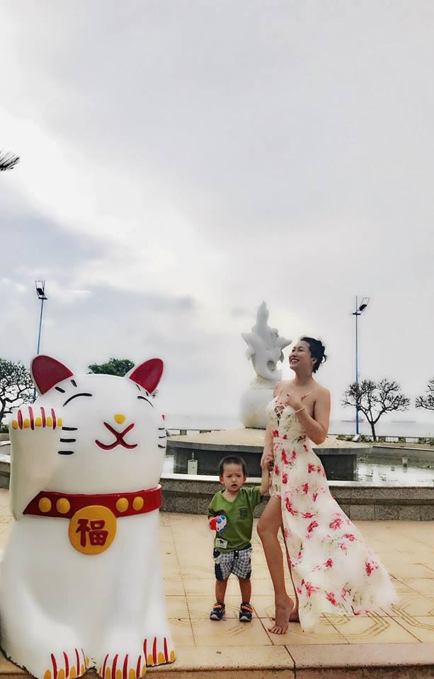 Hiện tại, nữ diễn viên kiêm doanh nhân Phi Thanh Vân có cuộc sống hạnh phúc bên con trai cưng - bé Tấn Đức.