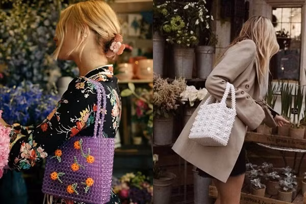 Túi đính hạt là xu hướng đang được các tín đồ thời trang trên toàn thế giới yêu thích thời gian gần đây. Chiếc túi đính hạt cườm sặc sỡ không chỉ tạo điểm nhấn hoàn hảo cho bộ trang phục mà còn đem đến vẻ tinh nghịch cho chị em. Túi phù hợp đi chơi, đi làm hay dạo biển. Túi vải Canvas.