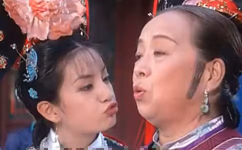 Vai diễn để đời Dung Ma Ma trong "Hoàn Châu Cách Cách".