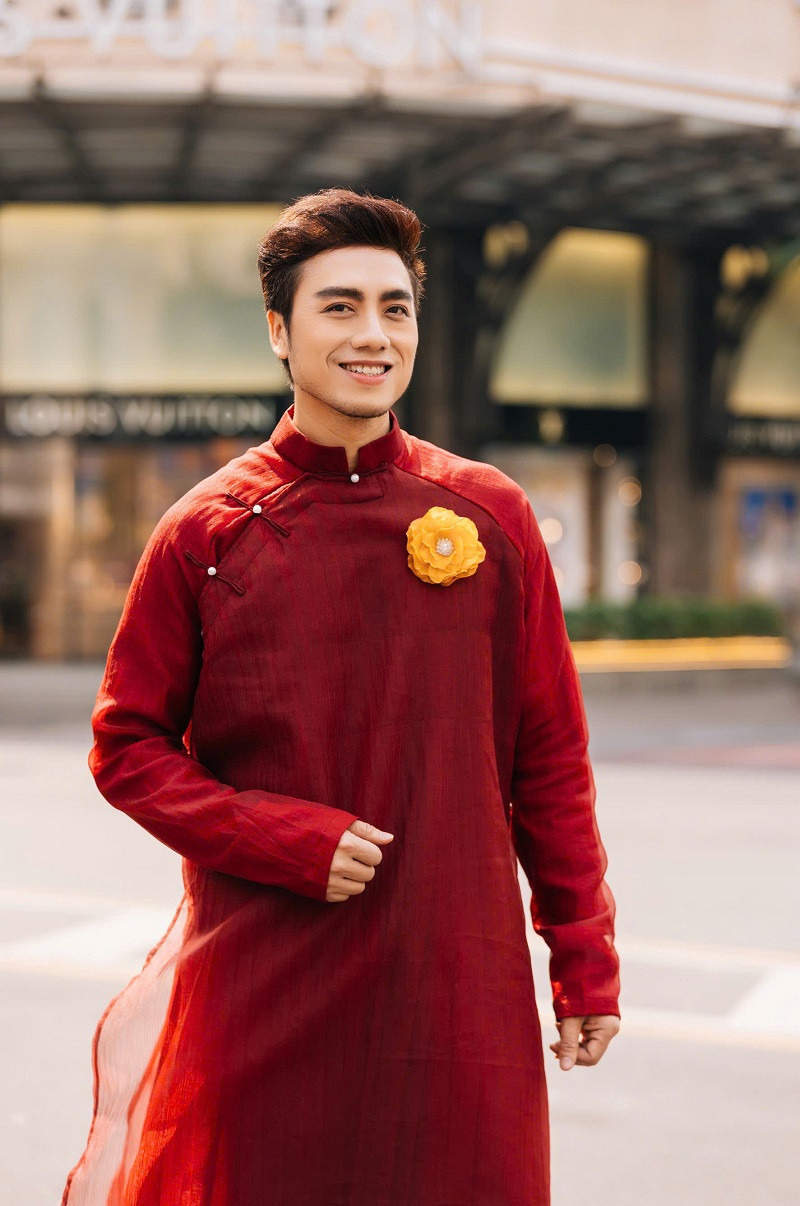 Duong Quoc Hung boi roi khi ngay Tet duoc hoi “bao gio lay vo”-Hinh-2