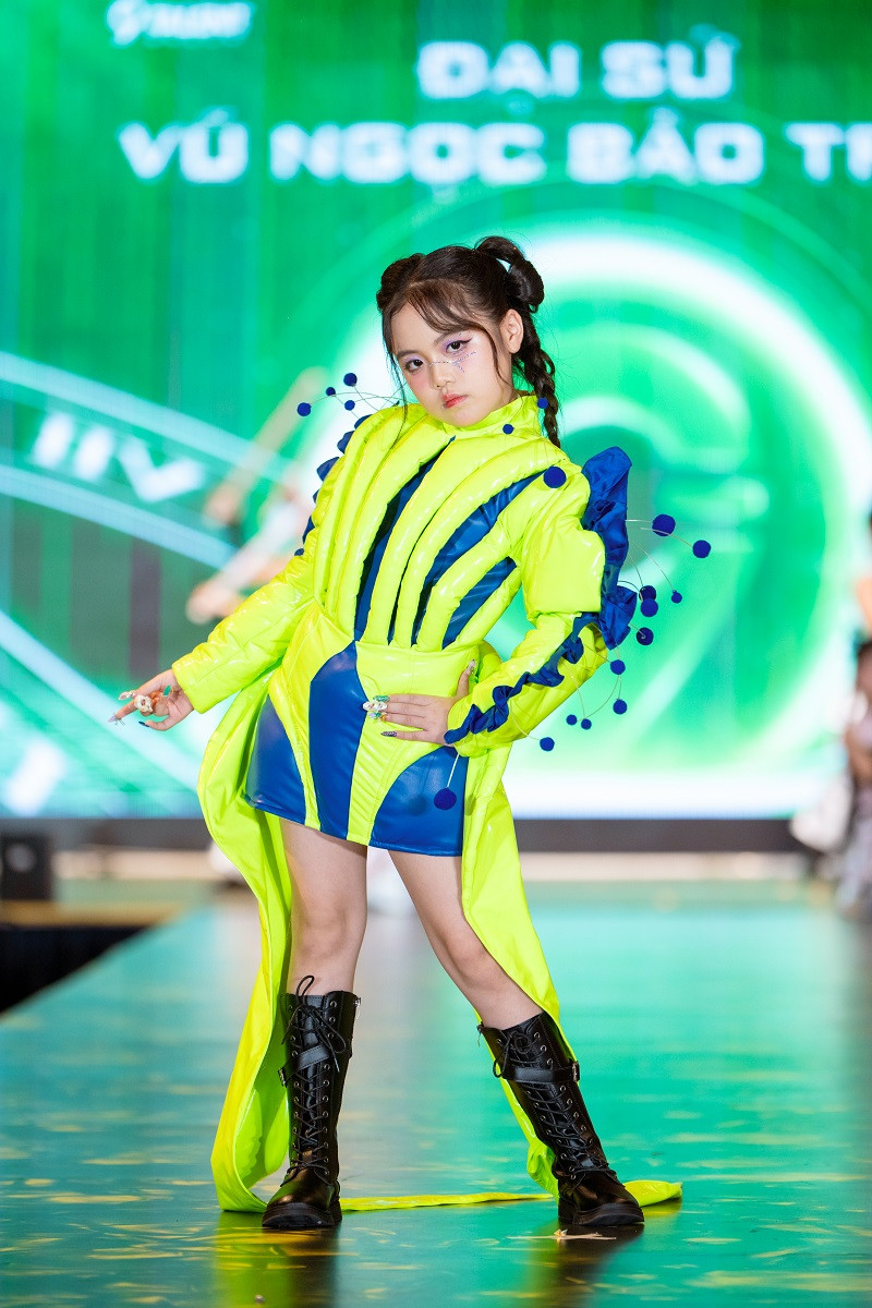 “9 Fashion Show” - tuần lễ thời trang đặc biệt dành cho trẻ em, nơi tôn vinh vẻ đẹp, sự sáng tạo và cá tính của các tài năng nhí trong ngành công nghiệp thời trang Việt Nam.