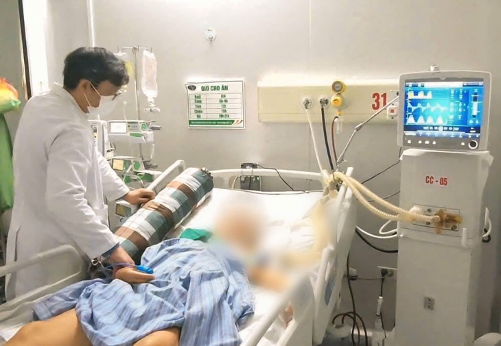 Suy gan nguy kich do chu quan voi viem gan B