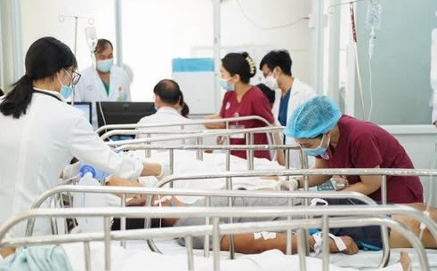 Chay marathon 42 km, nam thanh nien 32 tuoi hon me, suy da tang