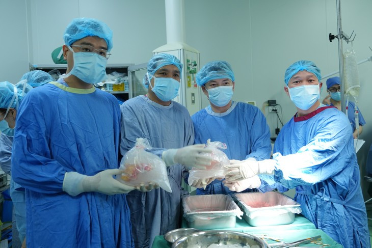 Quang Ninh: 2 ca ghep than thanh cong tu nguoi cho chet nao-Hinh-3