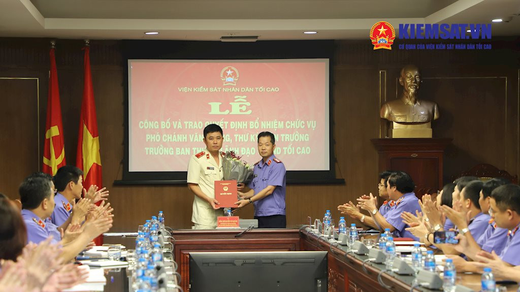 Từ năm 2019, ông giữ các chức vụ phó chánh Văn phòng Viện KSND tối cao kiêm trưởng ban thư ký lãnh đạo viện, thư ký viện trưởng Viện KSND tối cao; sau đó là vụ trưởng Vụ Thực hành quyền công tố và kiểm sát xét xử án hình sự (Vụ 7). 